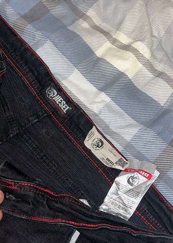 Diesel Siyah Denim Pantolon