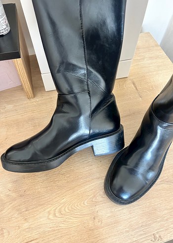 37 Beden Stradivarius Binici Çizme