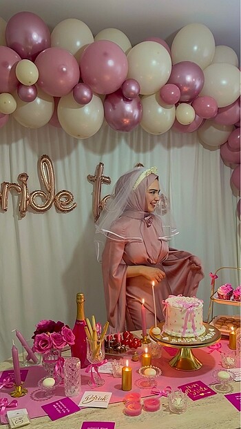 Trendyol & Milla Bride elbise şal ile birlikte gönderilecek