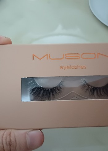 Bej Kutuda Gri Takma Kirpik - Görsel 3