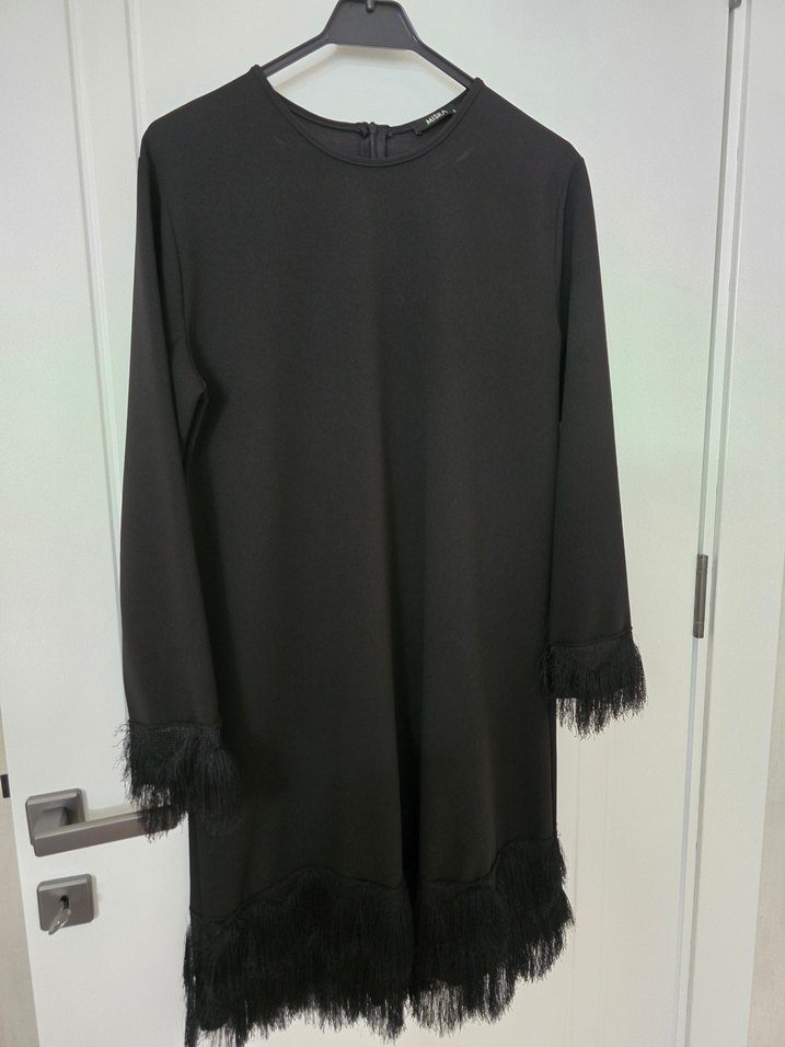 Siyah Tüylü Uzun Kollu Midi Tunik - Görsel 4