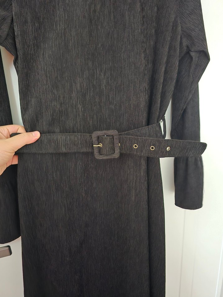 Siyah Kemerli Uzun Keten Elbise - Görsel 3