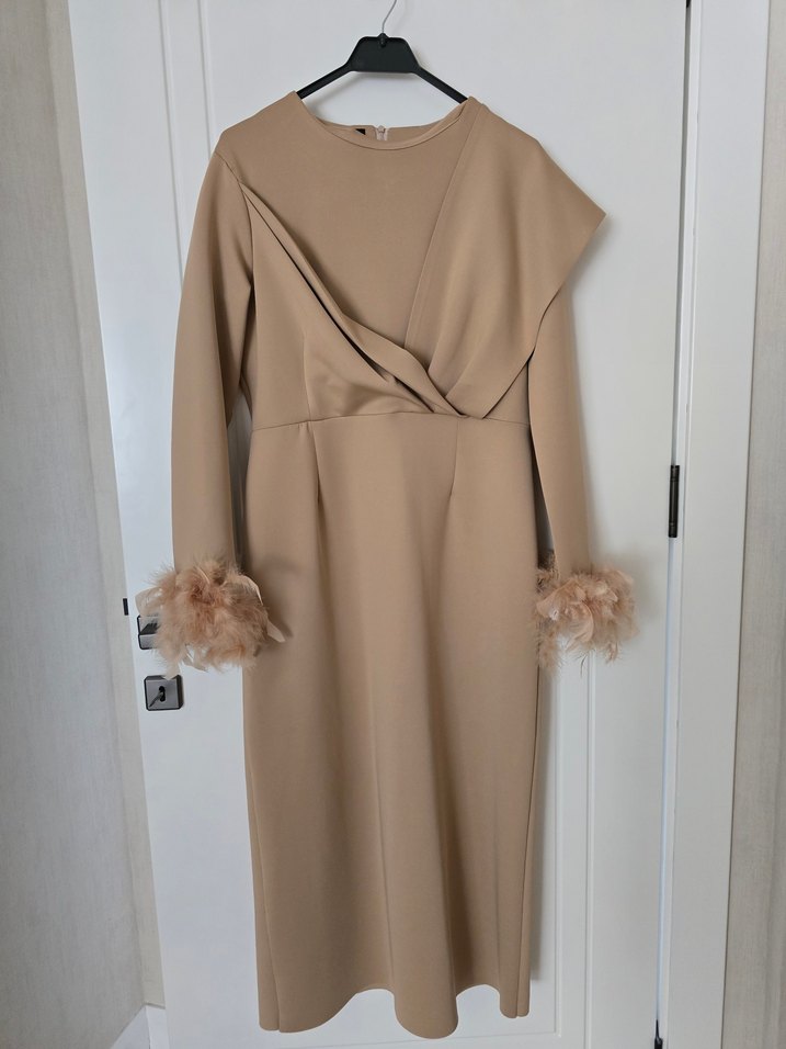 Krem tüylü elbise - Görsel 2