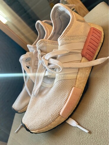 37,5 Beden Adidas spor ayakkabı