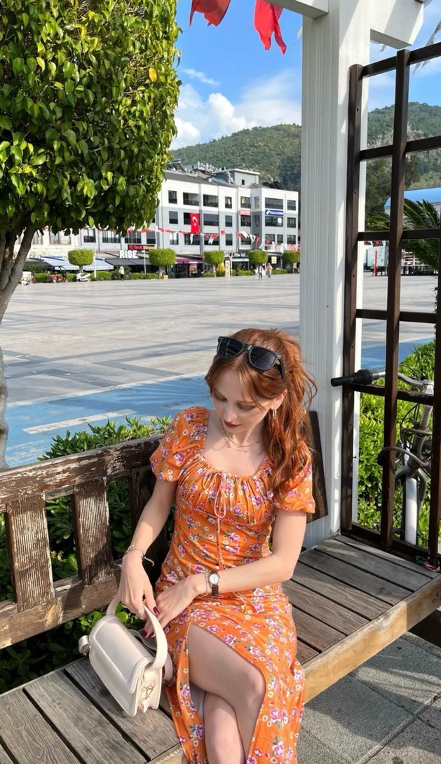 Turuncu Çiçekli Bohem Midi Elbise - Görsel 3