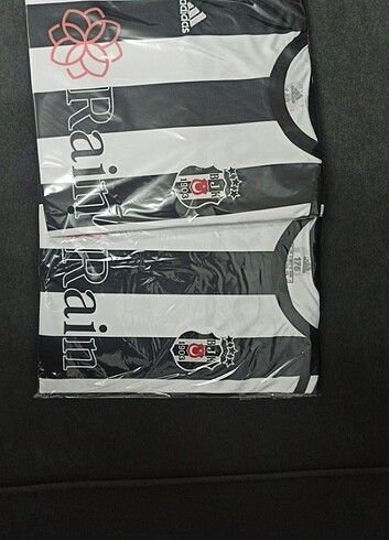 Beşiktaş forması 