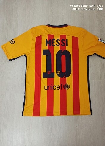 Barcelona Messi forma defolu
