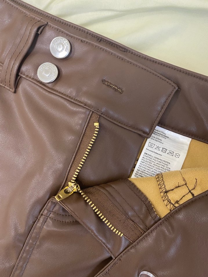 Düğmeli Kahverengi Deri Mini Etek - Görsel 4