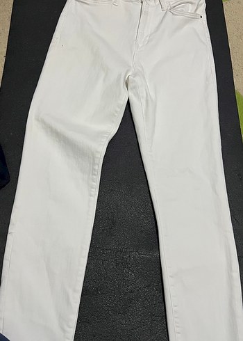 Beyaz pantolon - Görsel 3