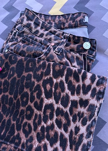 Kahverengi Leopar Desenli Kadın Pantolon