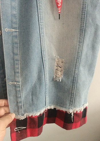 Renkli Baskılı Kadın Kot Ceket Pikachu Desenli - Görsel 5