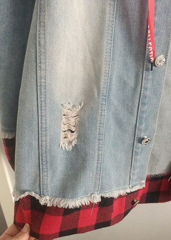 Renkli Baskılı Kadın Kot Ceket Pikachu Desenli - Görsel 6