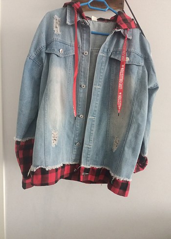 Renkli Baskılı Kadın Kot Ceket Pikachu Desenli - Görsel 3