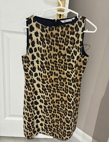 m Beden Zara leopar elbise