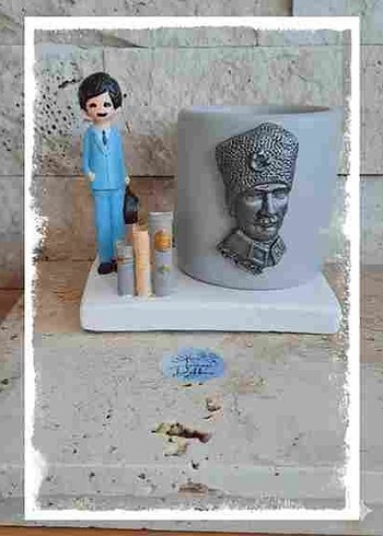 Erkek Öğretmen kalemlik - Görsel 3