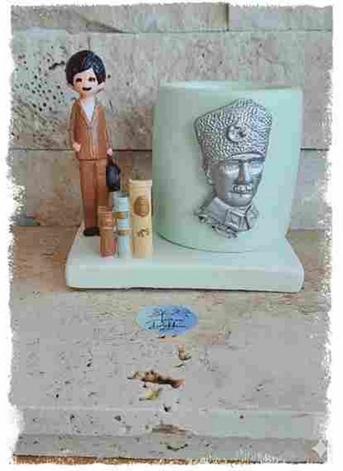 Erkek Öğretmen kalemlik - Görsel 2