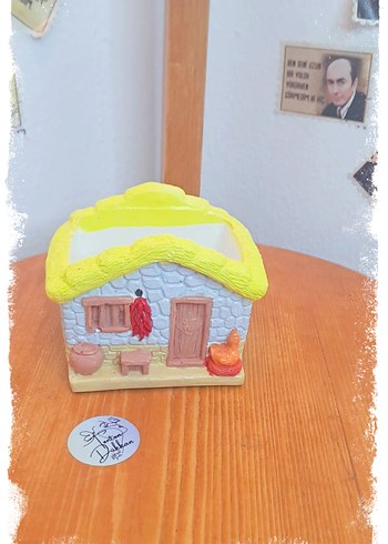 Sarı Köy Evi Şeklinde Sukulent Saksısı ve Mumluk - Görsel 3