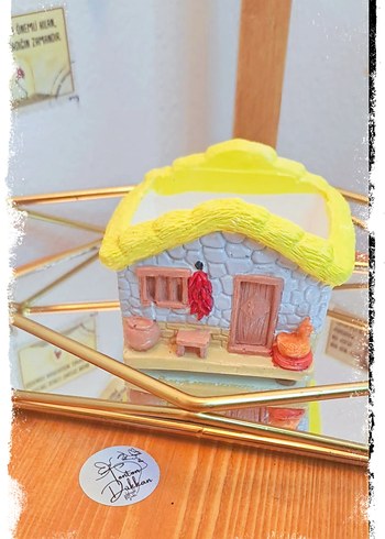 Sarı Köy Evi Şeklinde Sukulent Saksısı ve Mumluk - Görsel 4