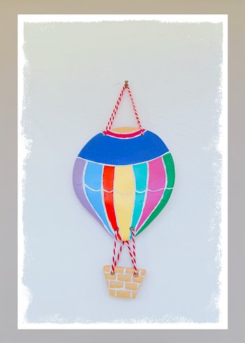 Renkli Uçan Balon Duvar Süsü