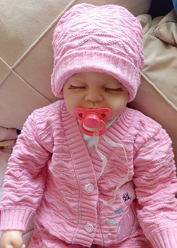 Pembe örgü şapkalı Reborn bebek oyuncak - Görsel 2