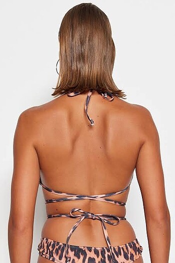 Trendyol & Milla Trendyolmilla Leopar Desenli Aksesuarlı Bikini Üstü