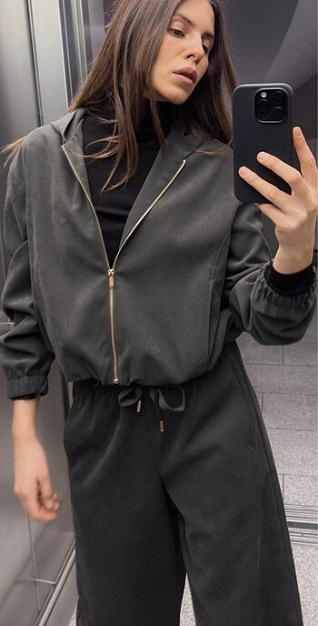 Zara Zara.