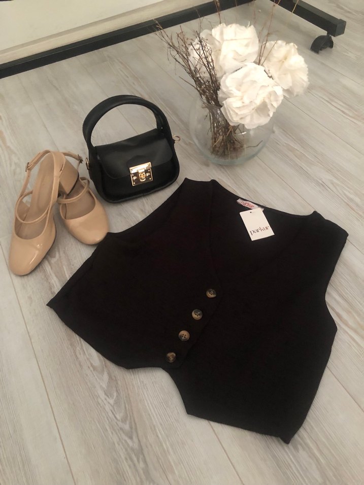 Kolsuz Yüksek Yaka Kadın Yelek - Görsel 2