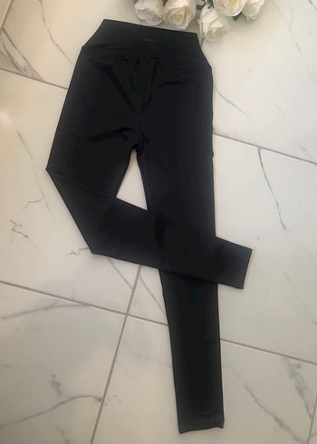 Oysho Siyah Mini Spor Tayt - Görsel 5