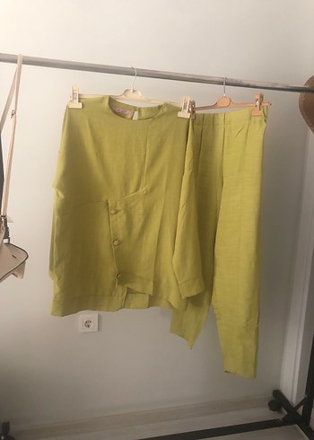 Düğmeli Kısa Kesim Keten Kadın Takım - Görsel 7