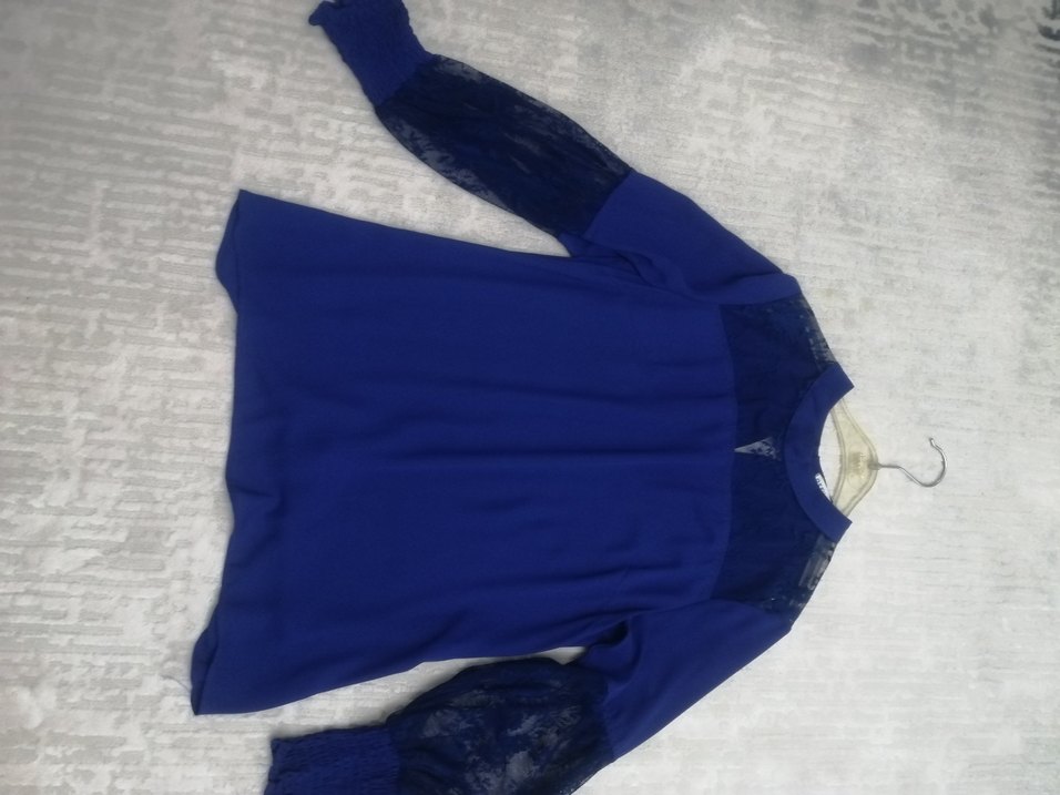 Uzun Kollu Lacivert Fırfırlı Kadın Bluz - Görsel 2