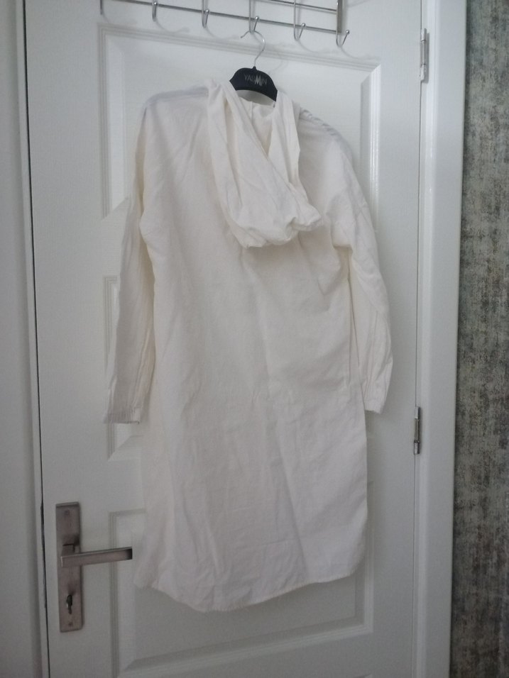 Beyaz Uzun kapşunlu saf Keten trençkot - Görsel 2