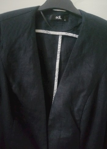 Dantel Detaylı Siyah Kısa Kollu blazer. - Görsel 2