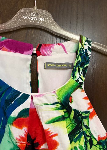 Çiçek desenli elbise - Görsel 2