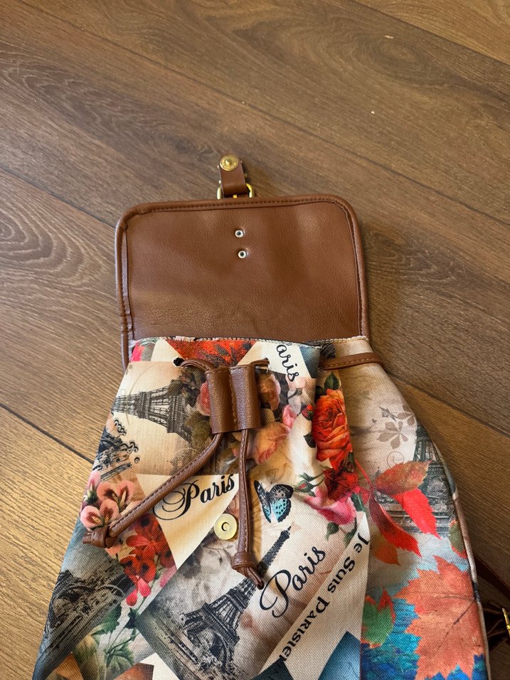 Bohem Çok Renkli Paris Desenli Deri Sırt Çantası - Görsel 3