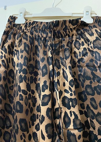 Leopar Desenli Uzun Salaş pantolon - Görsel 3