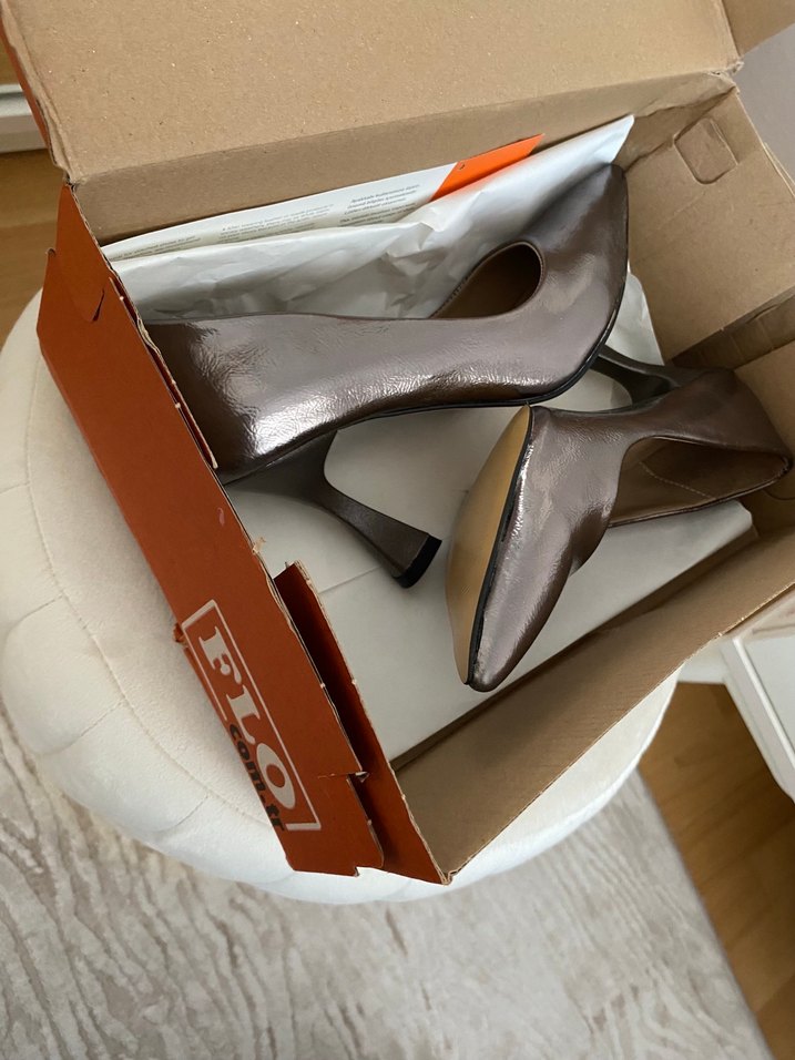 Metalik Bej Stiletto Topuklu Kadın Ayakkabı - Görsel 4