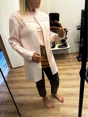 Pembe incili hirka