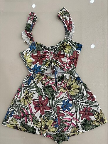 Pull & bear yesil desenli yazlik kisa tulum