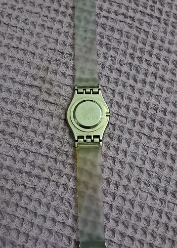 Swatch Şeffaf Kemerli Kadın Saati