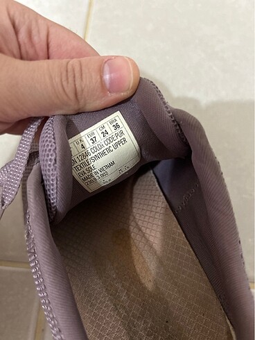 37 Beden Skechers ayakkabı