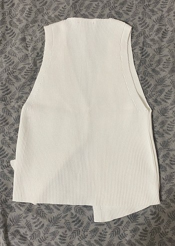 Düğmeli Beyaz V Yaka Triko Kadın Yelek - Görsel 3