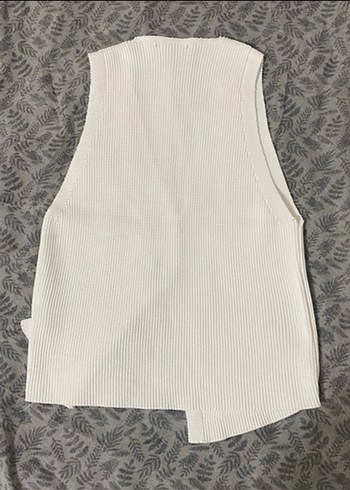 Düğmeli Beyaz V Yaka Crop Top - Görsel 3