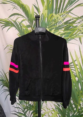 Kadın Siyah Kısa Kadife Spor Ceket - Görsel 3