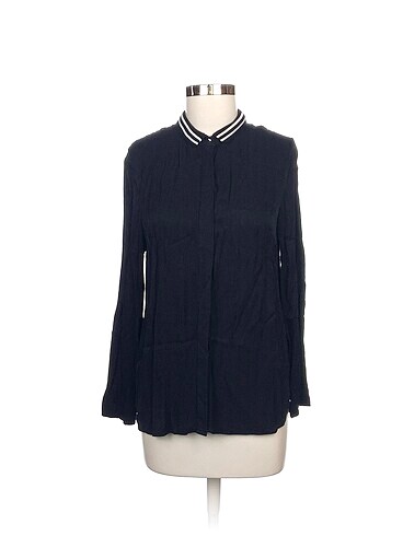 LC Waikiki Bluz %70 İndirimli.