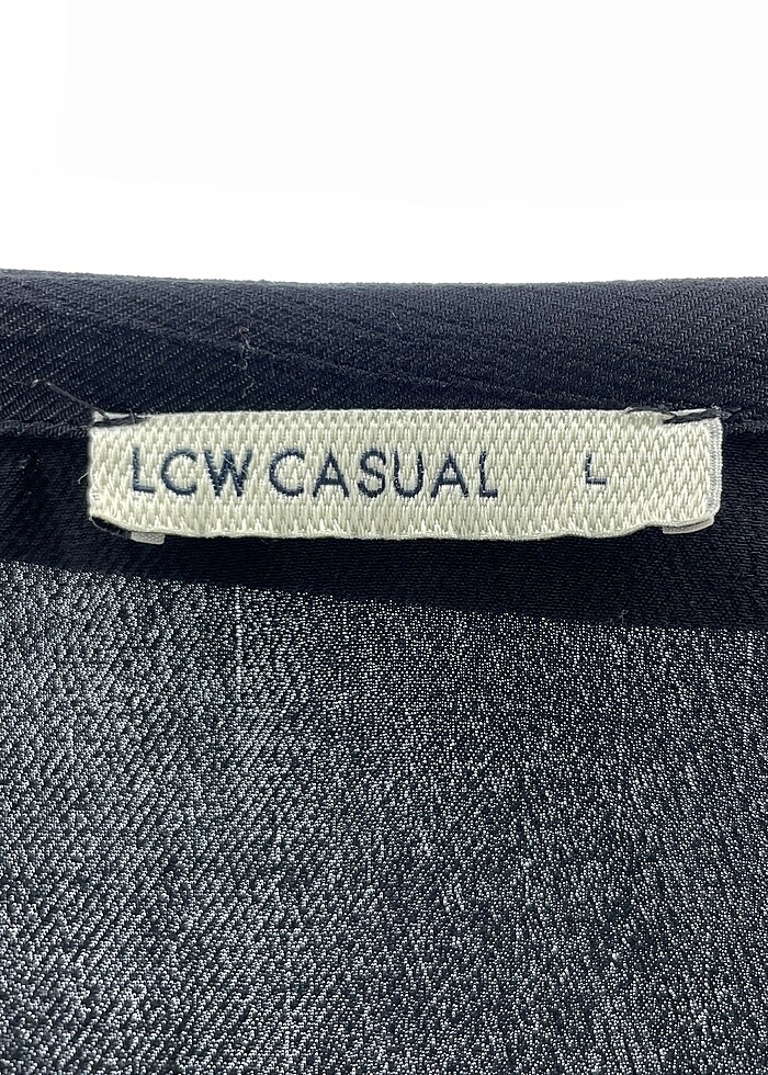 LC Waikiki Bluz %70 İndirimli. - Görsel 4