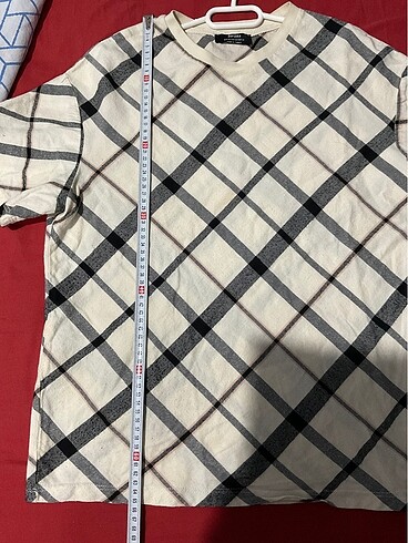 Bershka Kısa Kollu Desenli Tişört - Görsel 4