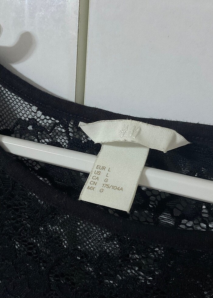 Hm dantel detaylı kısa kollu tişört - Görsel 4