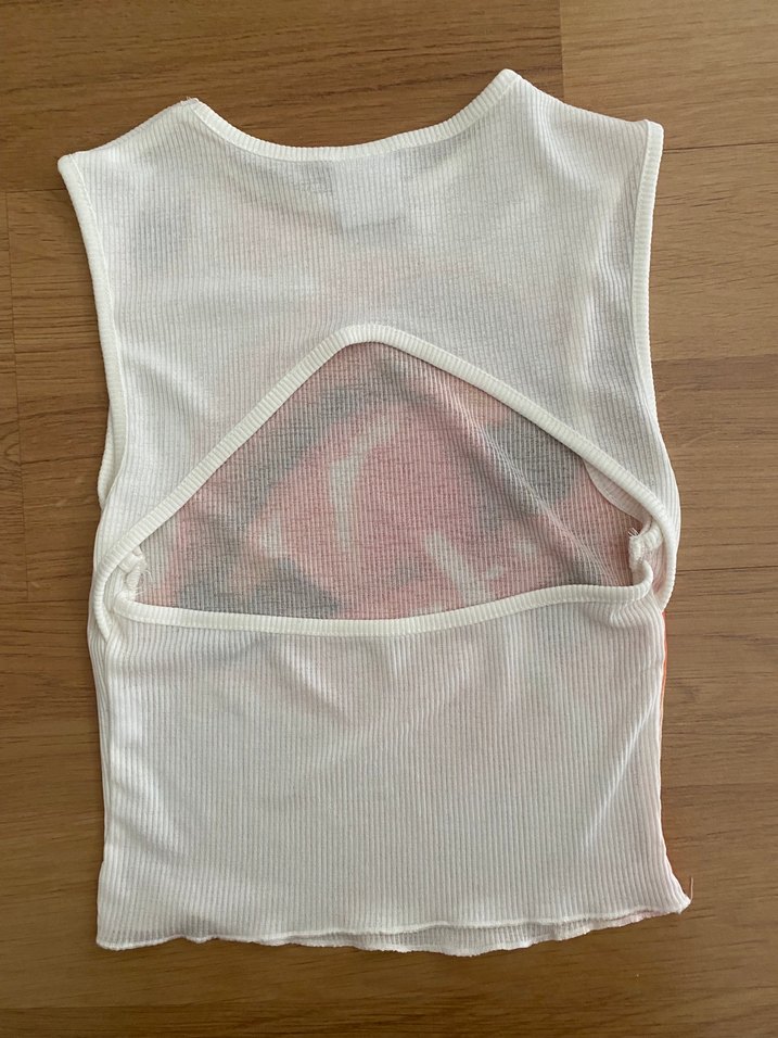 Bershka sırt dekolteli bluz - Görsel 2