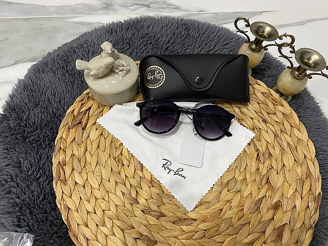 Rayban güneş gözlüğü