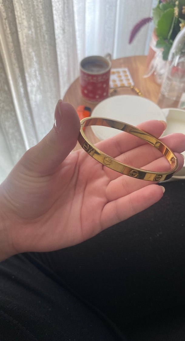 Parlak Altın Tokalı Kadın Bileklik - Görsel 2